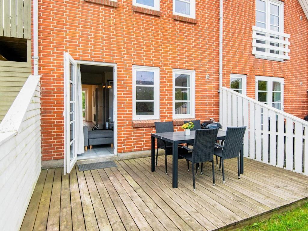4 Person Holiday Home In R M Sønderby Extérieur photo