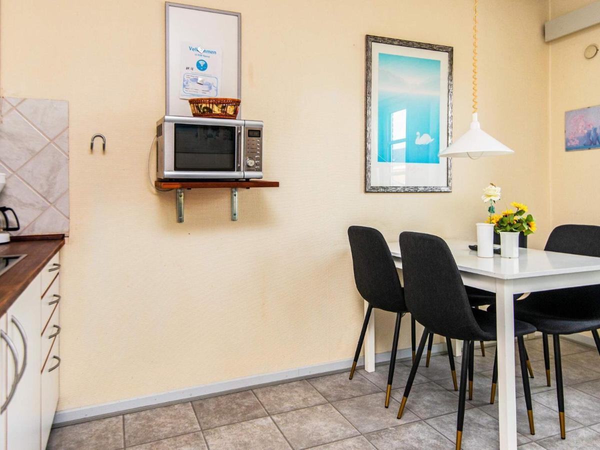4 Person Holiday Home In R M Sønderby Extérieur photo