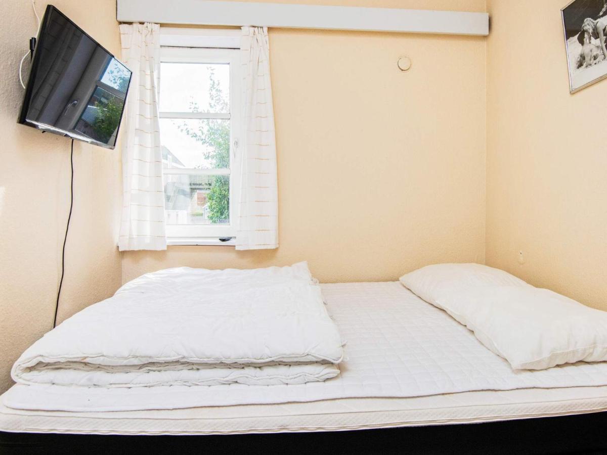 4 Person Holiday Home In R M Sønderby Extérieur photo
