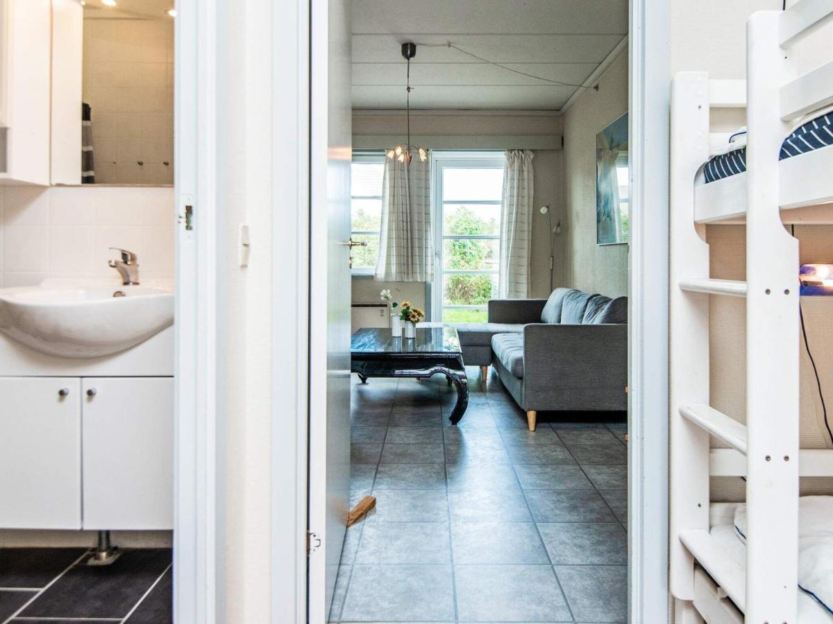 4 Person Holiday Home In R M Sønderby Extérieur photo